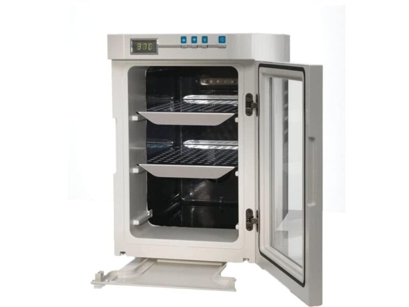 Why We Trust the Heratherm IMC18: Compact Lab Incubator